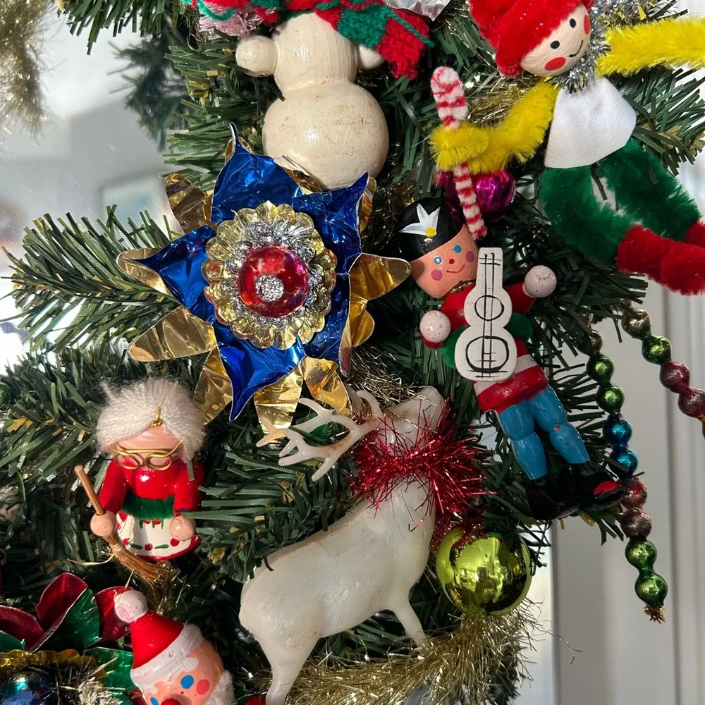 Vintage repurposed Festive Holiday Wreath with Red Bow - Picture 11 of 14